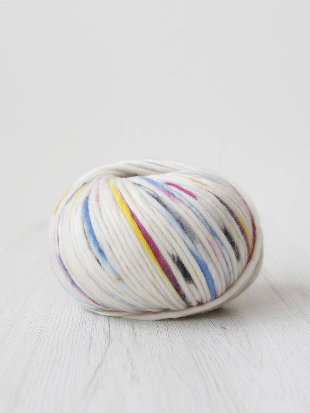 PRINTED PIUMA 100g yarns - 100% extrafine merino wool